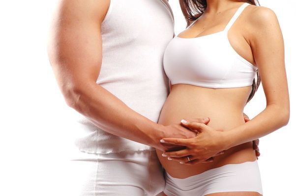 Cara hubungan intim saat hamil muda